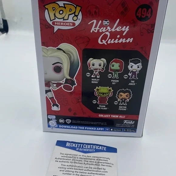 Harley Quinn Pop! Vinyl Figure - Picture 2 of 7